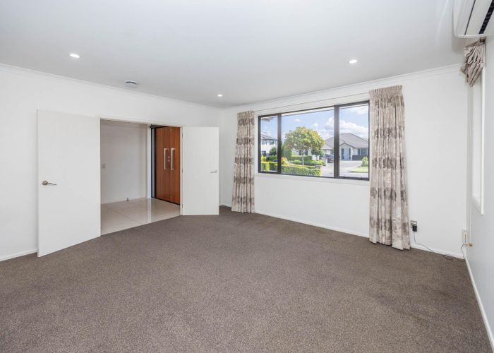  at 212 Cumberland Drive, Flagstaff, Hamilton, Waikato