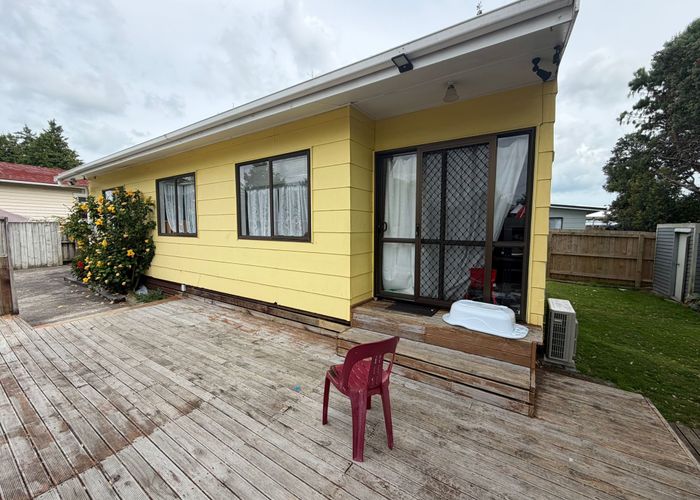  at 2/3 William Street, Mangere East, Manukau City, Auckland