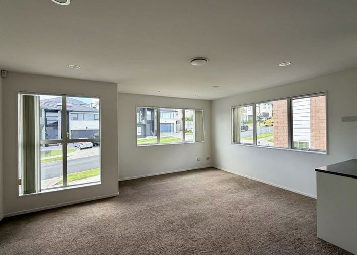  at 12 Wallen Road, Flat Bush, Manukau City, Auckland