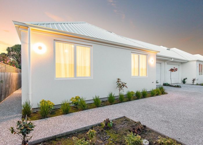  at 6E Berwick Street, Mosgiel, Dunedin, Otago