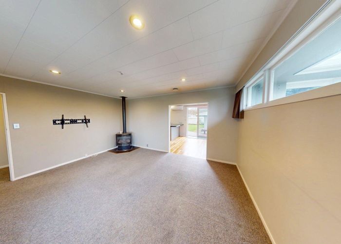  at 7 Raglan Avenue, Cloverlea, Palmerston North, Manawatu / Whanganui