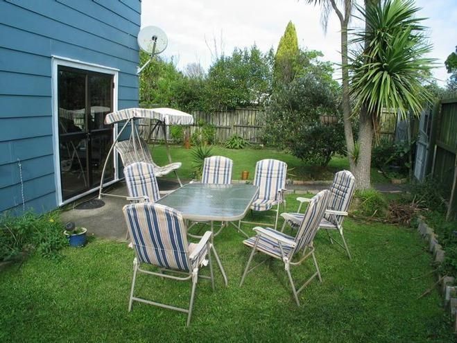  at 2/85 Meadway, Sunnyhills, Manukau City, Auckland