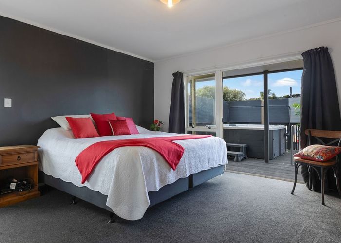  at 2 Cable Bay Block Road, Cable Bay, Cable Bay