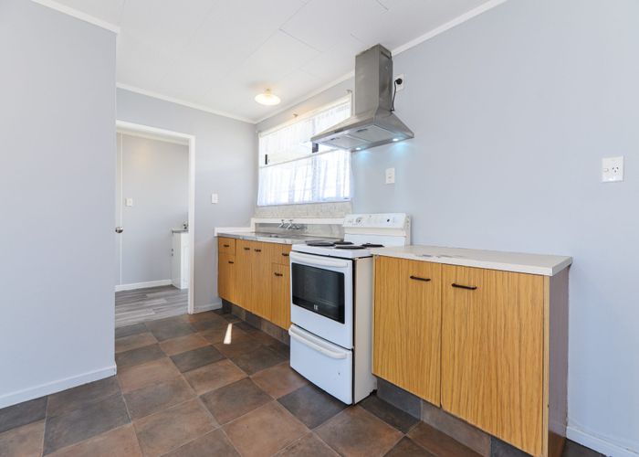  at 2/16 Sheehan Avenue, Papakura, Papakura, Auckland