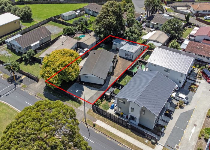  at 426 & 426A Roscommon Road, Manurewa, Manukau City, Auckland