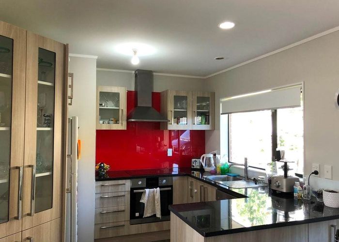  at 1/8 Lizzie Lane, Clover Park, Manukau City, Auckland
