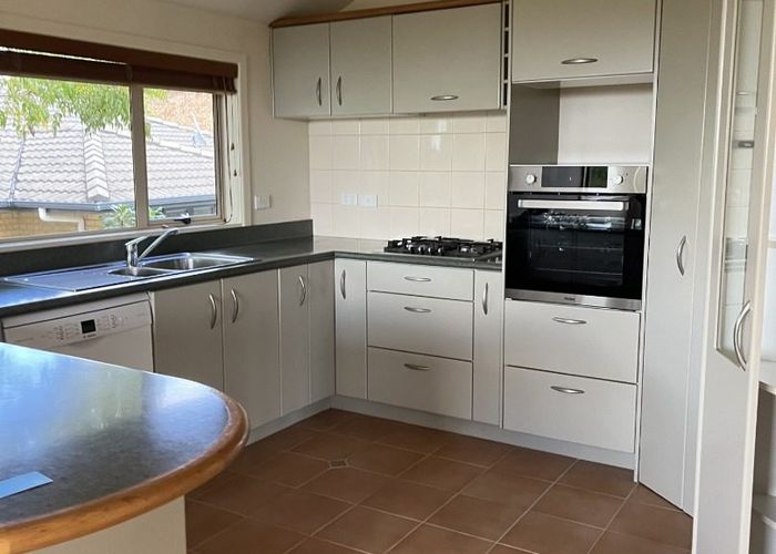  at 4 Nottingham Place, Northcross, North Shore City, Auckland