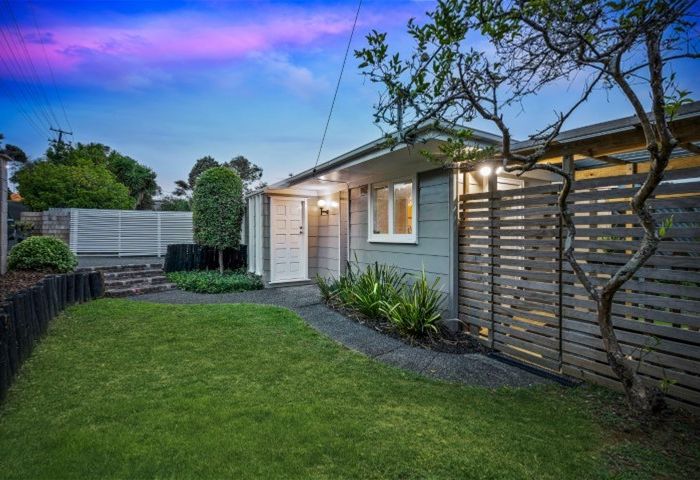  at 206 Upper Harbour Drive, Greenhithe, Auckland