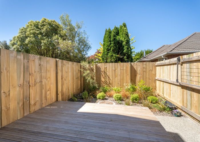  at 2/10 Marion Street, Silverstream, Upper Hutt