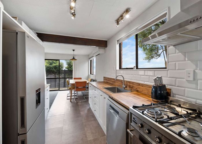 at 6 Matai Place, Balclutha