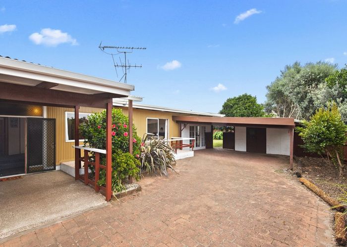  at 8 Alf Walker Place, Papakura, Papakura, Auckland