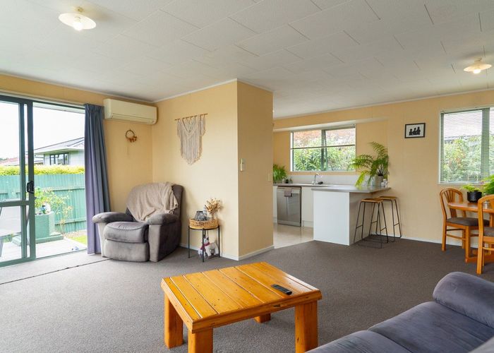  at 810A Park Road South, Akina, Hastings