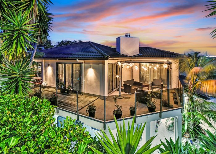  at 62 Gracechurch Drive, Flat Bush, Manukau City, Auckland