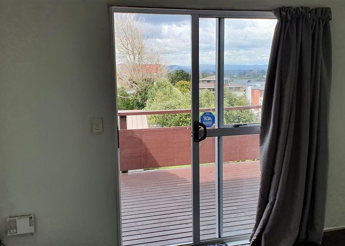  at 21B Calluna Crescent, Totara Heights, Manukau City, Auckland