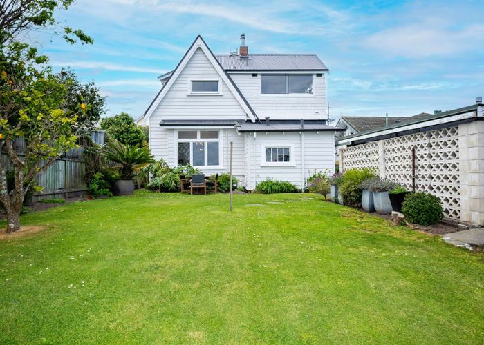  at 12 Lighthouse Road, Bluff Hill, Napier