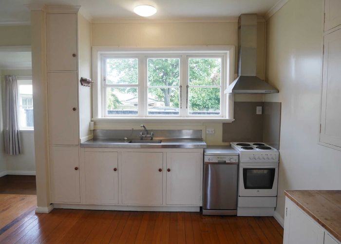  at 15 Mccombs Street, Somerfield, Christchurch