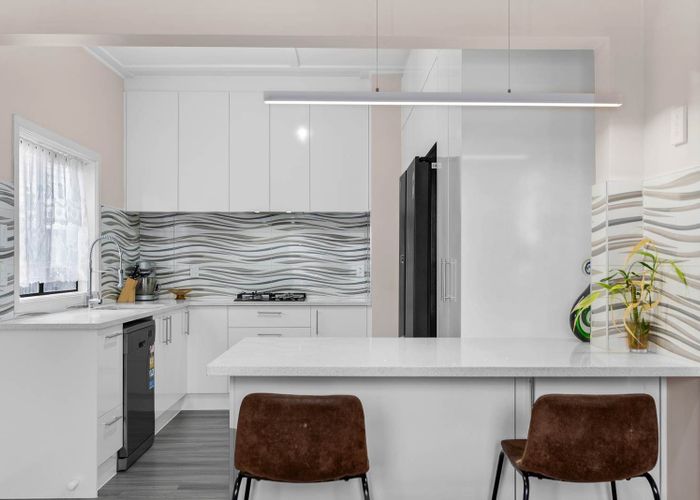  at 42  Marr Road, Manurewa, Manukau City, Auckland