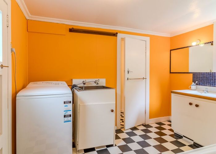  at 7 Kellas Street, Macandrew Bay, Dunedin, Otago