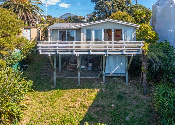  at 4 McIntosh Road, Oneroa, Waiheke Island, Auckland