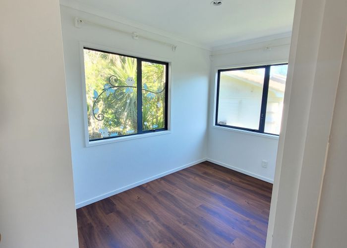  at 81 Oreil Avenue, West Harbour, Waitakere City, Auckland