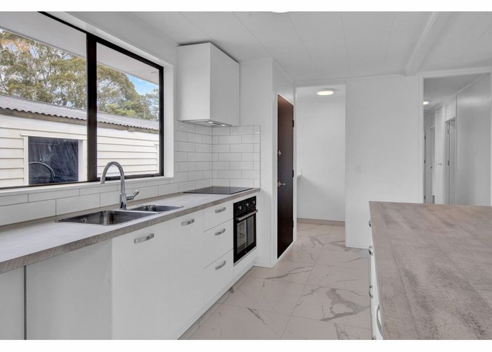  at 17 Keighleys Road, Bromley, Christchurch