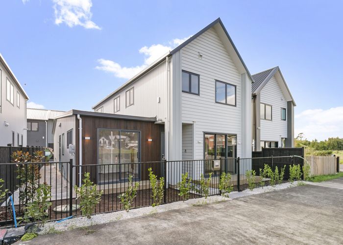  at 77E  Schoolside Road, Huapai, Rodney, Auckland