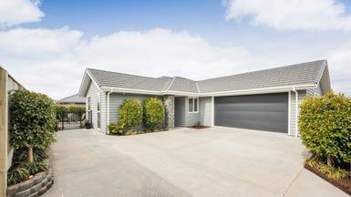  at 112B Roberts Line, Kelvin Grove, Palmerston North