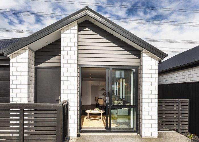  at 5 Piripiri Place, Broomfield, Christchurch