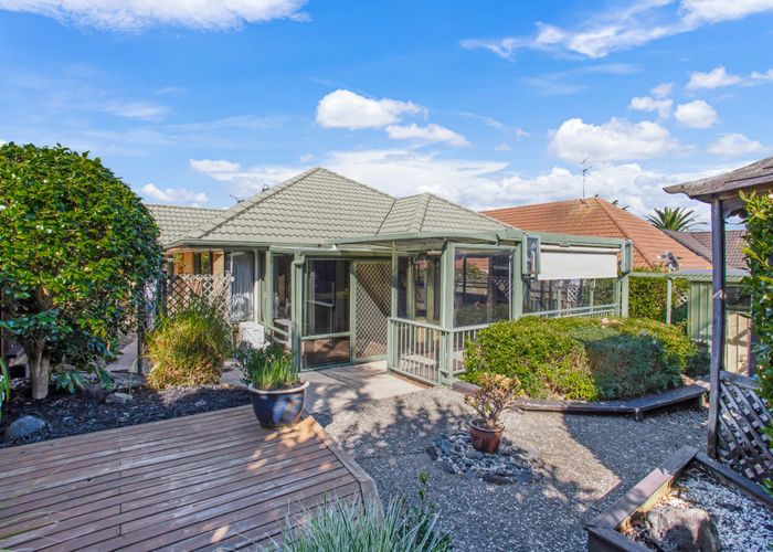 at 15 Stratford Road, Manurewa, Auckland