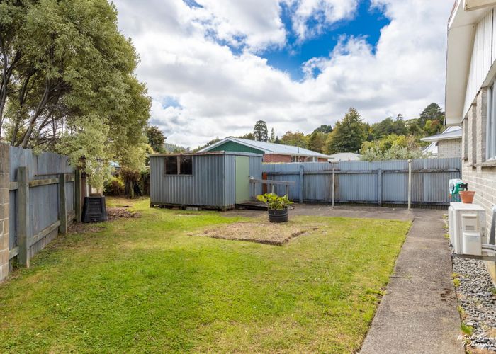  at 5A Sequoia Place, Maoribank, Upper Hutt