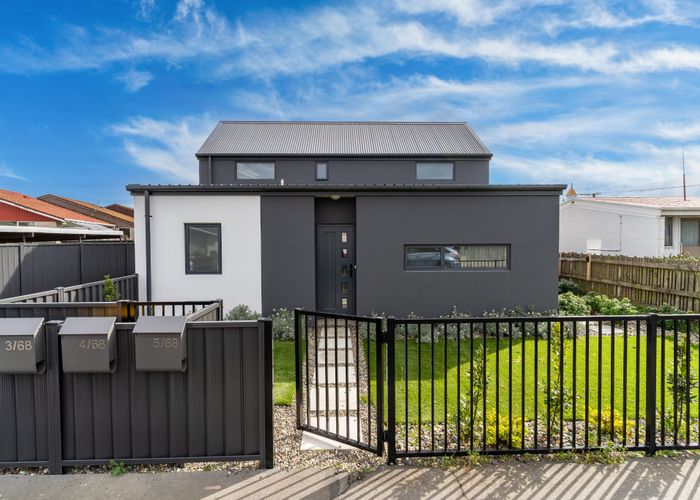  at 1/68 Bay View Road, South Dunedin, Dunedin, Otago