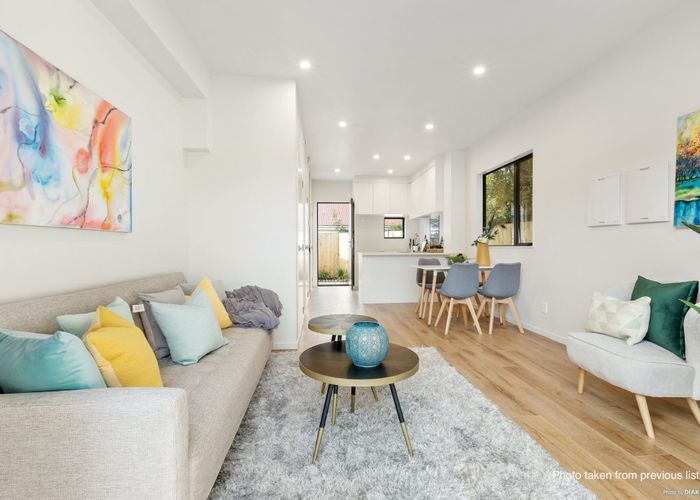  at 11/54 Swanson Road, Henderson, Waitakere City, Auckland