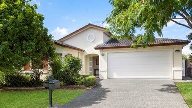  at 90 Hillwell Drive, Henderson, Auckland