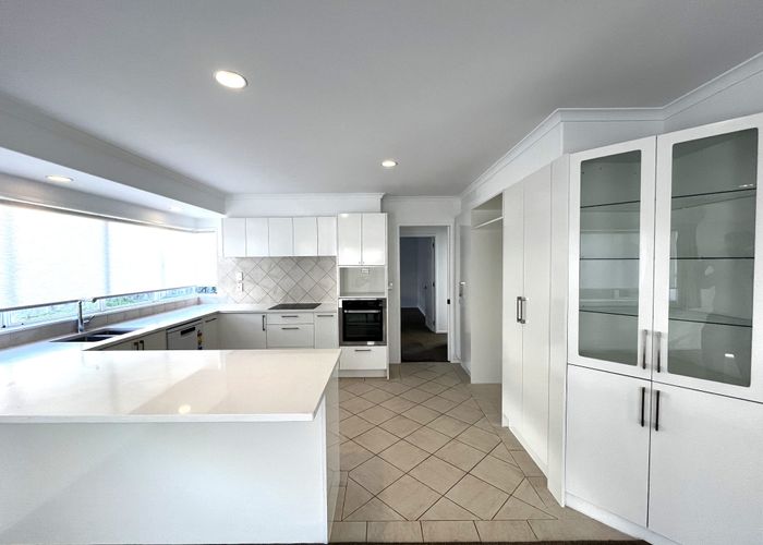  at 9 Claremont Way, East Tamaki Heights, Manukau City, Auckland