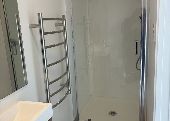  at 4/127 Luke Street, Otahuhu, Auckland City, Auckland