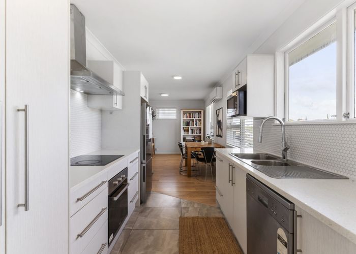  at 24 Bel Air Drive, Hillsborough, Auckland City, Auckland