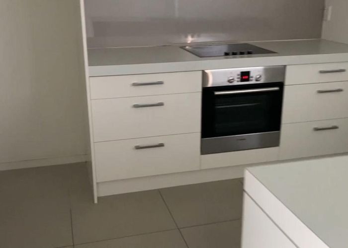  at 7/49 Browns Bay Road, Browns Bay, North Shore City, Auckland