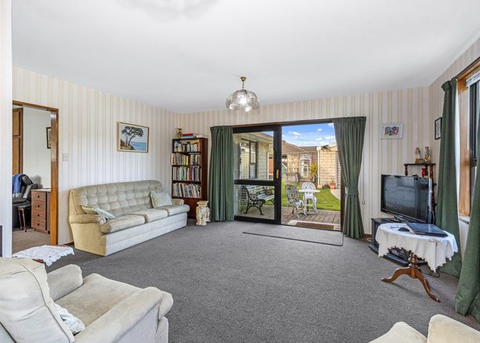  at 48 Coopers Road, Dallington, Christchurch