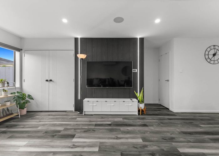  at 2/7 Gambare Place, Wattle Downs, Manukau City, Auckland