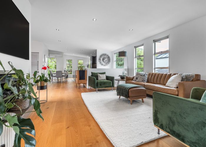  at 1/32 Peary Road , Mount Eden, Auckland City, Auckland