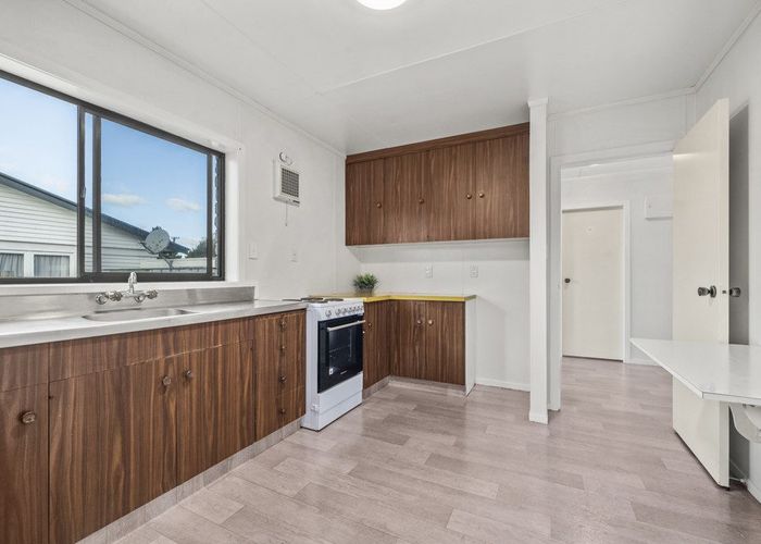  at 2 Tirita Street, Kawaha Point, Rotorua