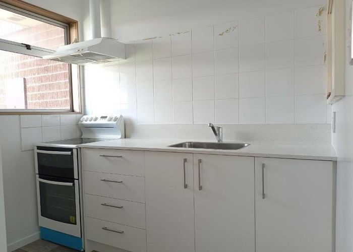  at 2/11 Angela Street, Upper Riccarton, Christchurch