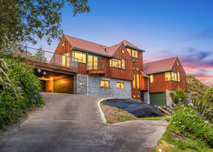  at 8 Wairere Road, Bastia Hill, Whanganui, Manawatu / Whanganui