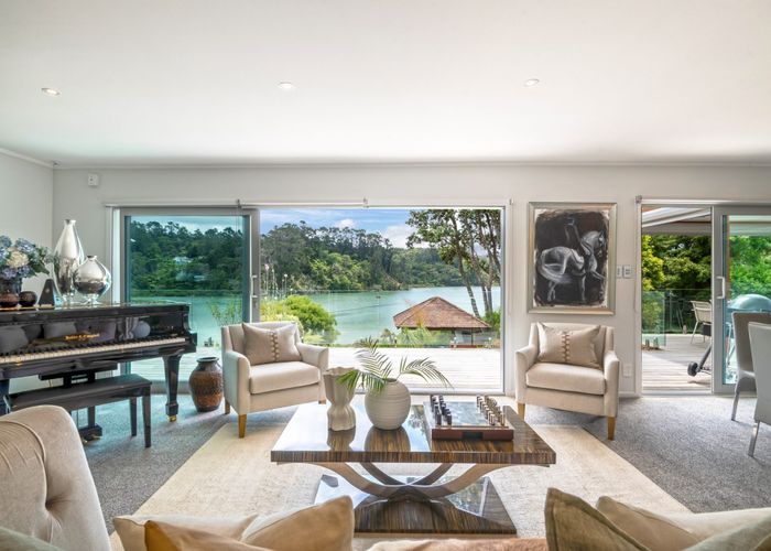  at 14 Oscar Road, Greenhithe, North Shore City, Auckland