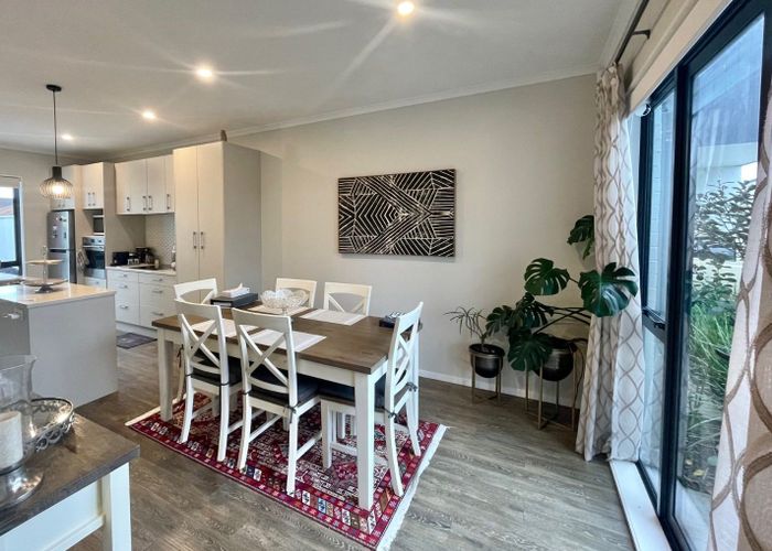  at 5 Komanawa LANE, Mount Wellington, Auckland
