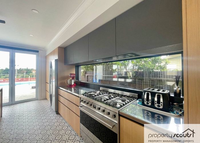  at 193 Carrington Street, Vogeltown, New Plymouth, Taranaki