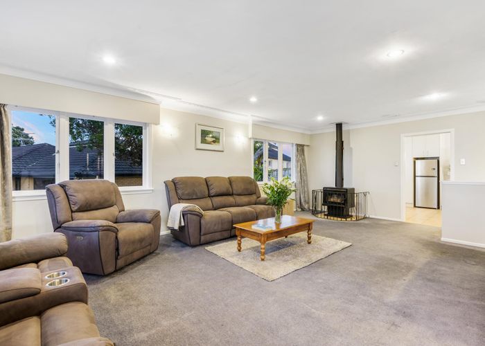  at 6 Christina Avenue, Te Atatu South, Auckland