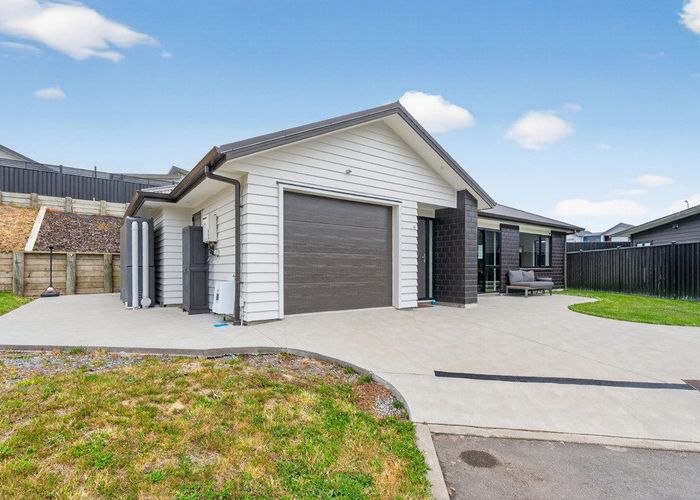  at 12 Rewarewa Way, Timberlea, Upper Hutt, Wellington