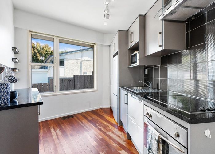  at 2/239 St Johns Road, Meadowbank, Auckland