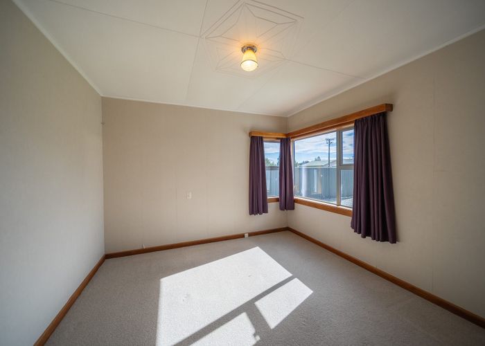  at 6 Helena Street, Lumsden, Lumsden